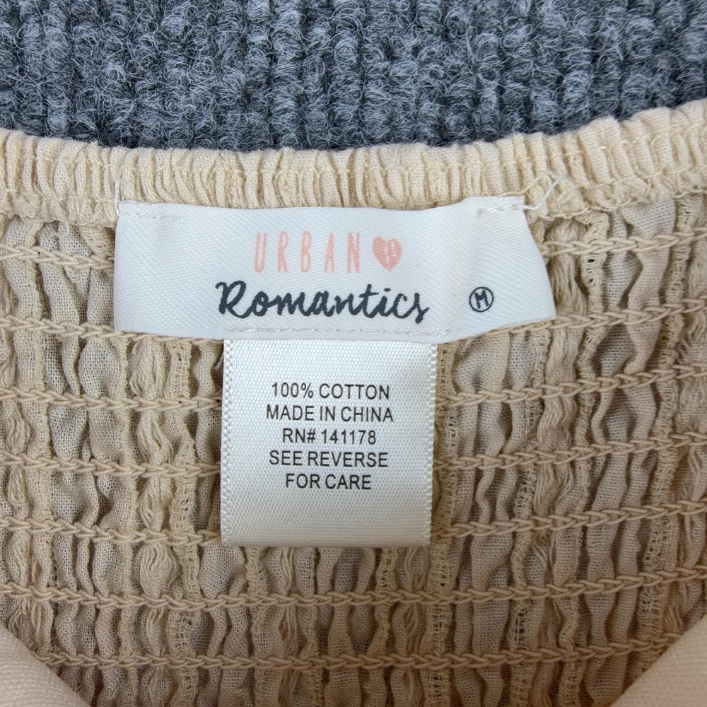 Urban Romantics Blouse Womens Medium Beige Puff Sleeve Smocked Peplum Top - Picture 5 of 9